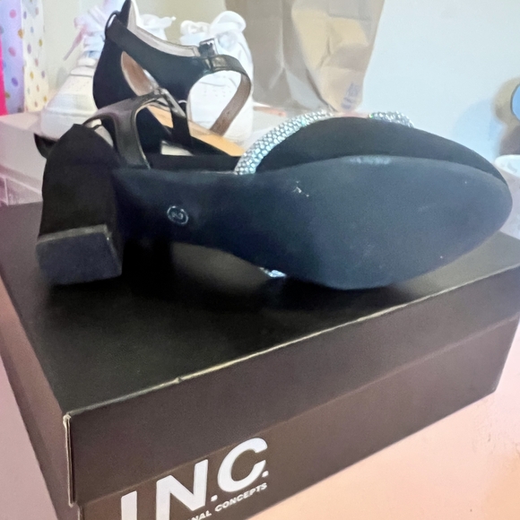 INC Girl Dress Shoes - Picture 4 of 4